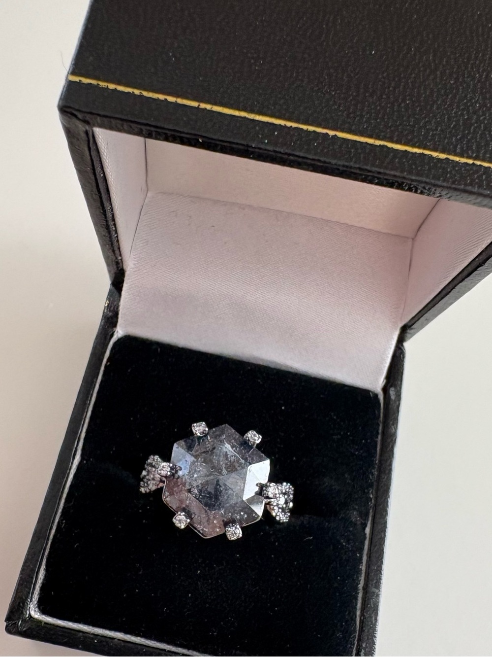 Bomb Party Majestic Trinity Ring RG12923 Black Ice Crystal Hematite Plating